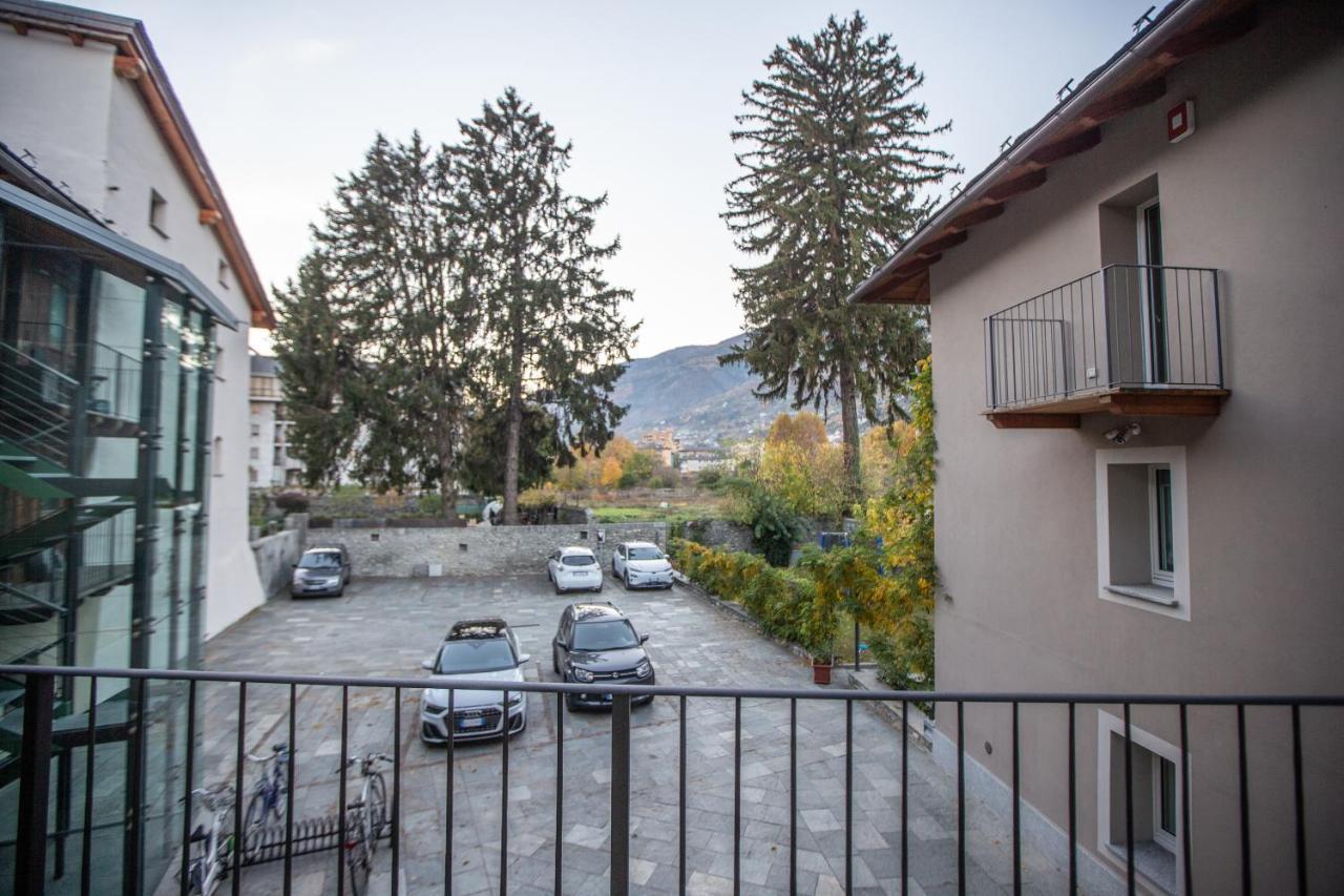 L'Atelier Du Temps - Les Greniers Appartements Aosta Exterior foto