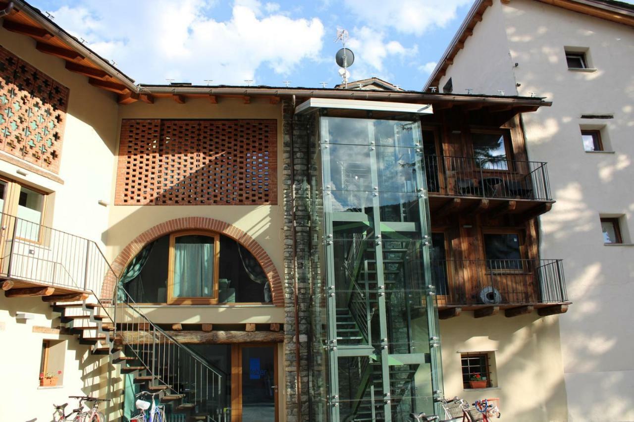 L'Atelier Du Temps - Les Greniers Appartements Aosta Exterior foto